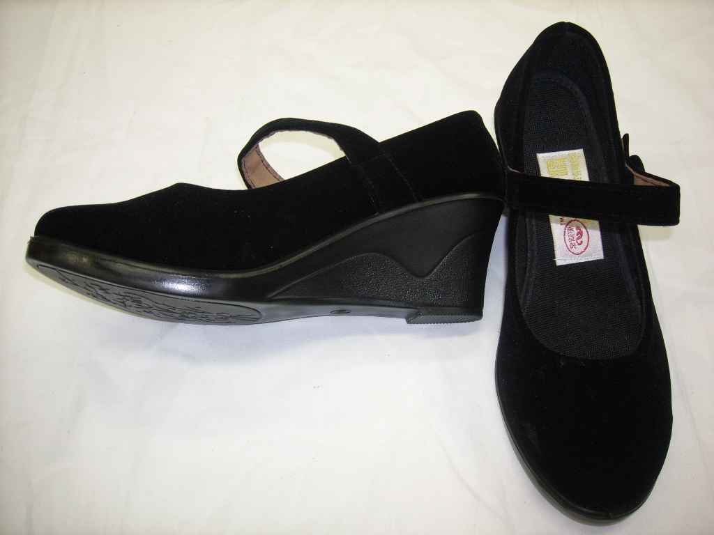 京欣源老北京布鞋加盟连锁火爆招商中--全球加